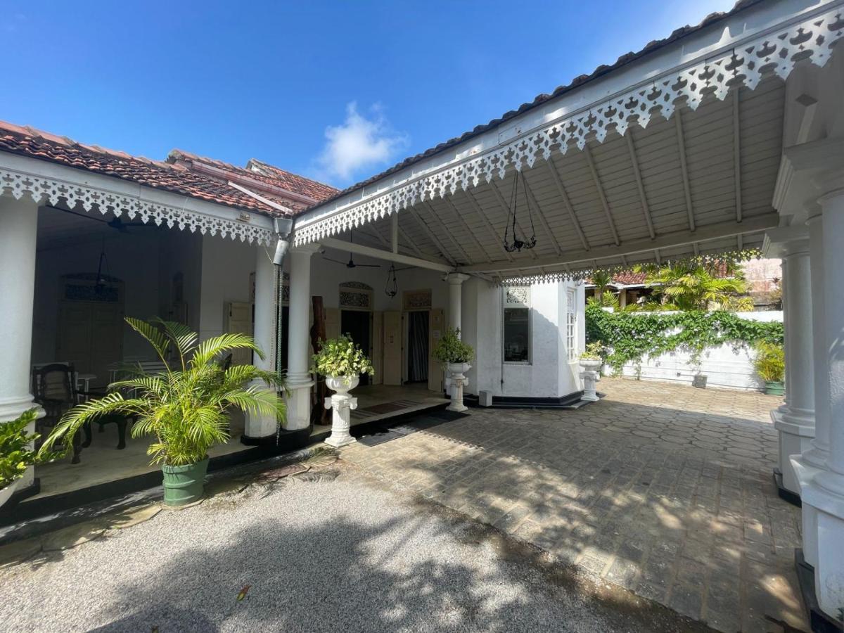 Dehiwala-Mount Lavinia Beverly Villa מראה חיצוני תמונה