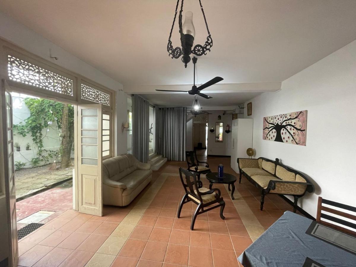 Dehiwala-Mount Lavinia Beverly Villa מראה חיצוני תמונה